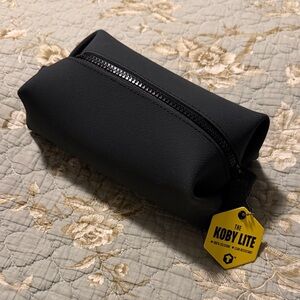 Koby Lite Dopp Silicone Black Men's Toiletry Bag